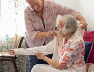  	Le congé de proche aidant va profiter à de nouveaux bénéficiaires