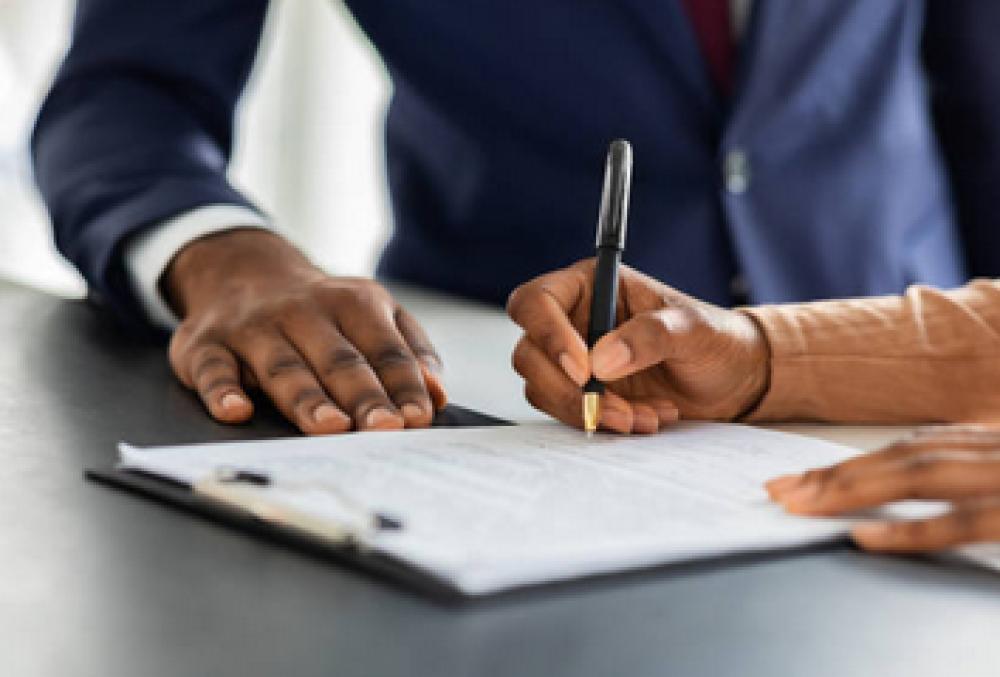 « Contrat d’engagement républicain » : les associations mises au pas (2023) « Contrat d’engagement républicain » : les associations mises au pas (2023)