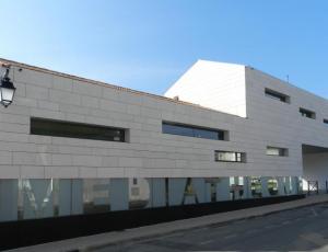 MÉDIATHÈQUE MUNICIPALE LIVRES Y MÉDIAS ST PÈRE EN RETZ